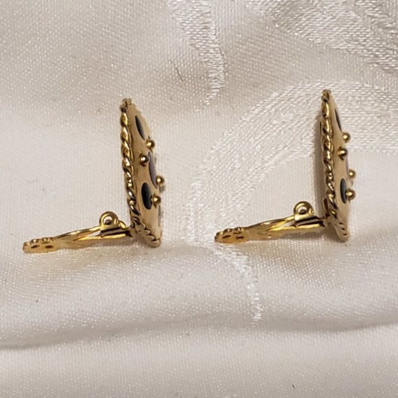 Vintage Clip-On Earrings, MWS Gold Tone Clip on Earrings Vintage 1980's - Picture 4 of 5